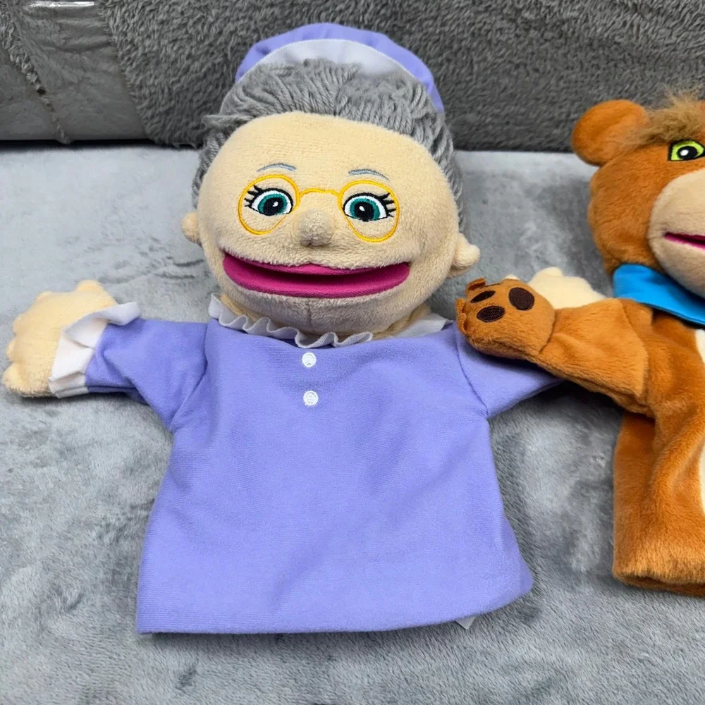 Lakeshore Learning Hand Puppets Set 3 Goldilocks Bears Grandma Plush Good‎ Size
